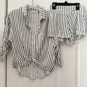 Ava Sky white strips shorts/top set sz S/XS